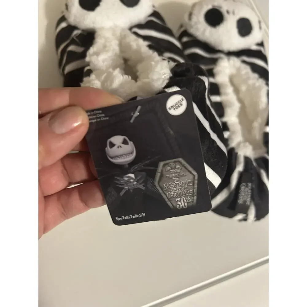 NWT The Nightmare Before Christmas Fleece Slipper Socks Grippers S/M Women